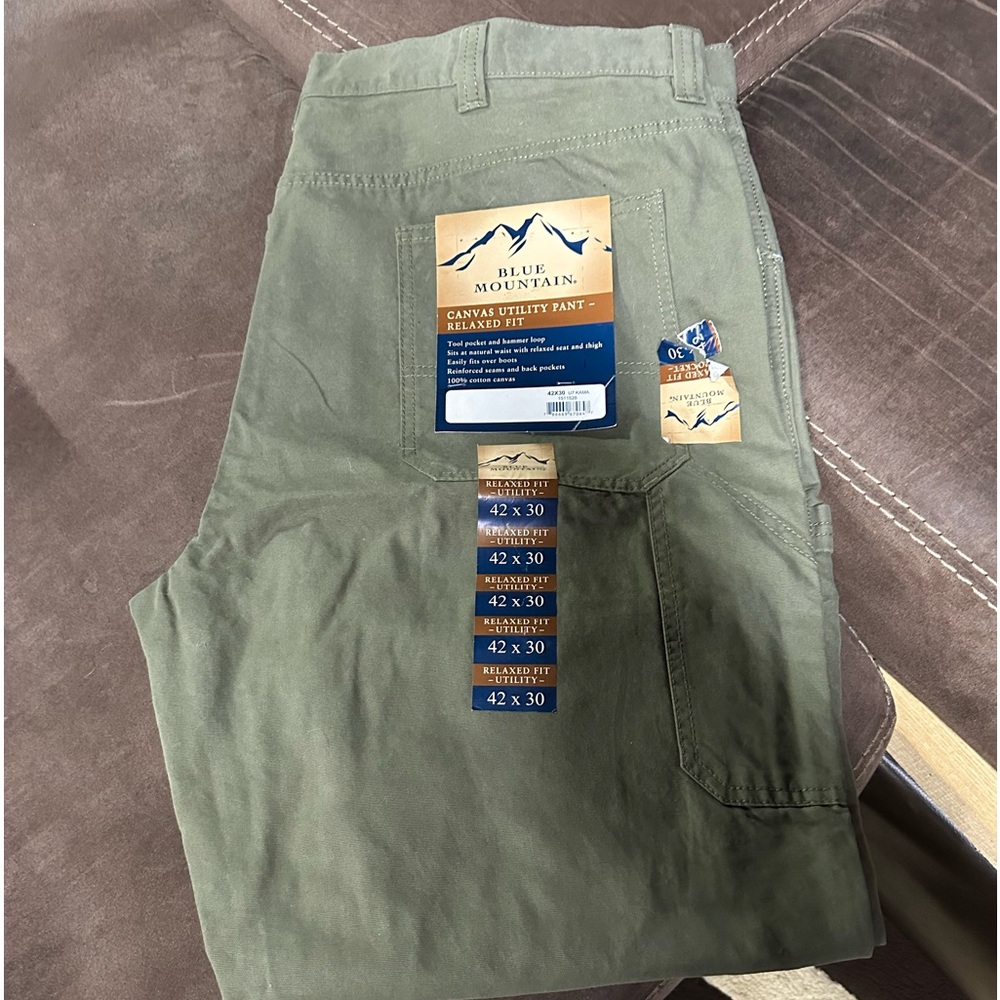 Blue Mountain Utility Outdoor Work Pants Men's Size 42x30 Khaki Hunter Green NEW